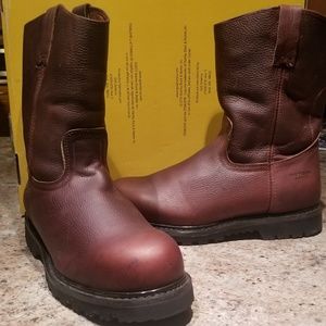 Nwot Patron pull on boots